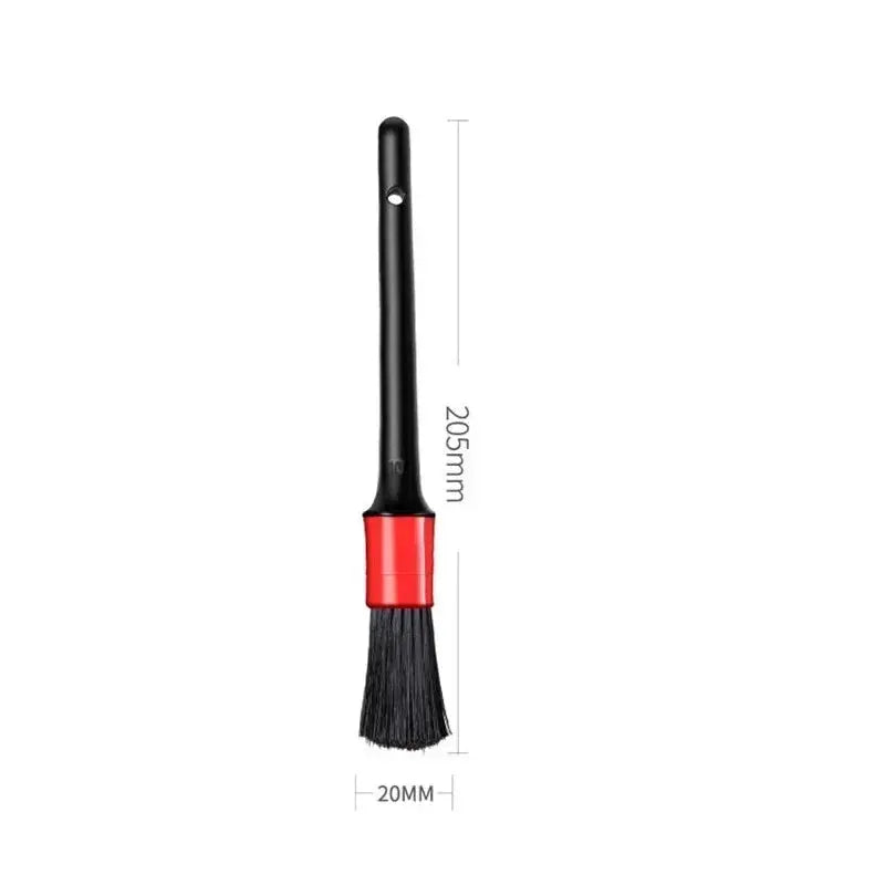 Simples Market car detailing brush with black handle, red collar and black bristles, 205mm long.