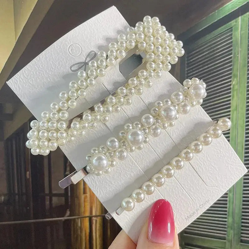 Korean Inspired Luxe Pearl Hair Clips With Geometric Alloy And Plastic Pins For Women Secure Fashion Accessory