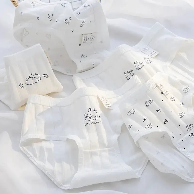 Women's Simples Market cotton seamless panties set with bunny prints; white, breathable daily wear, five pairs shown
