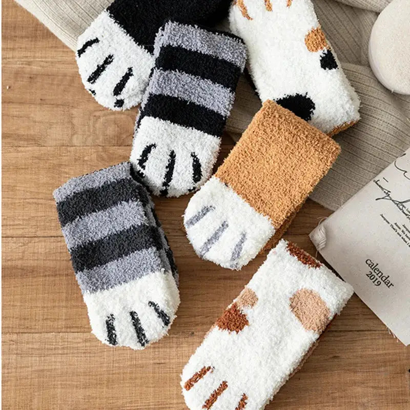 Kawaii Cartoon White Socks For Women Cute 3D Dog Paw Pattern Fleece Warm Home Floor Sleeping