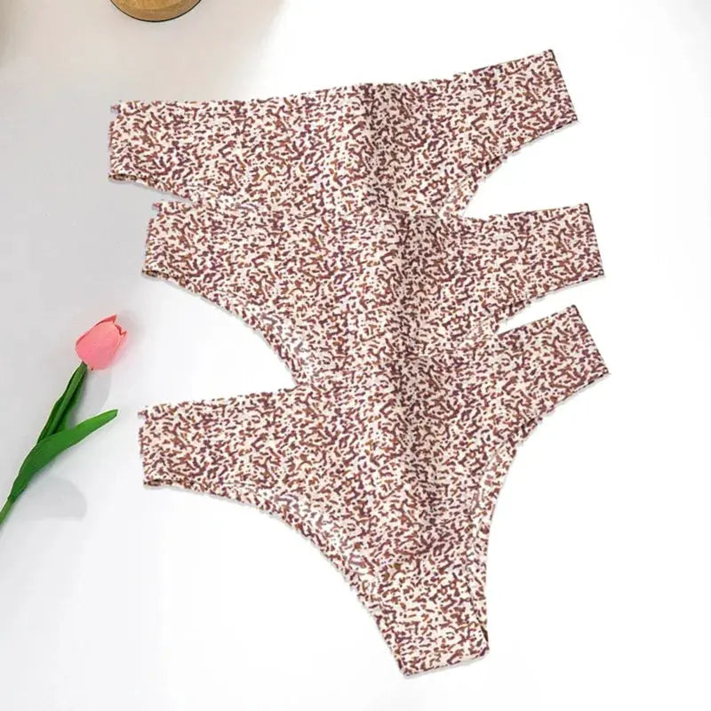 WarmSteps 3-pack leopard print thongs, seamless ice silk underwear by Simples Market