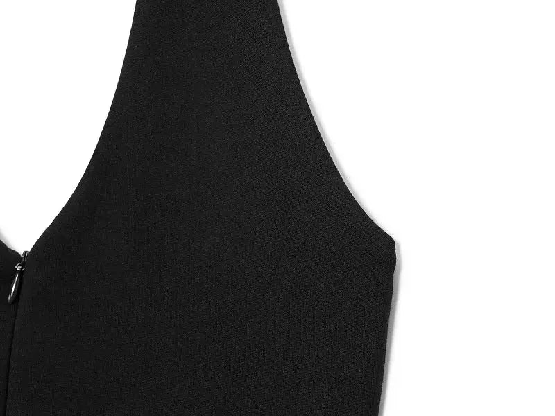 Simples Market black long jumpsuit fabric close-up with zipper detail
