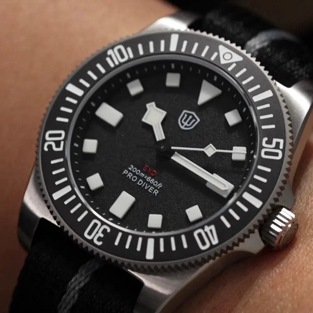 Watchdives EXD 40mm titanium dive watch by Simples Market with black dial and fabric strap