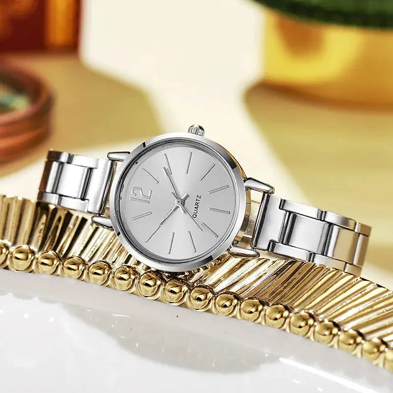 2-piece set women's silver-tone quartz wristwatch with minimalist white dial and stainless steel bracelet