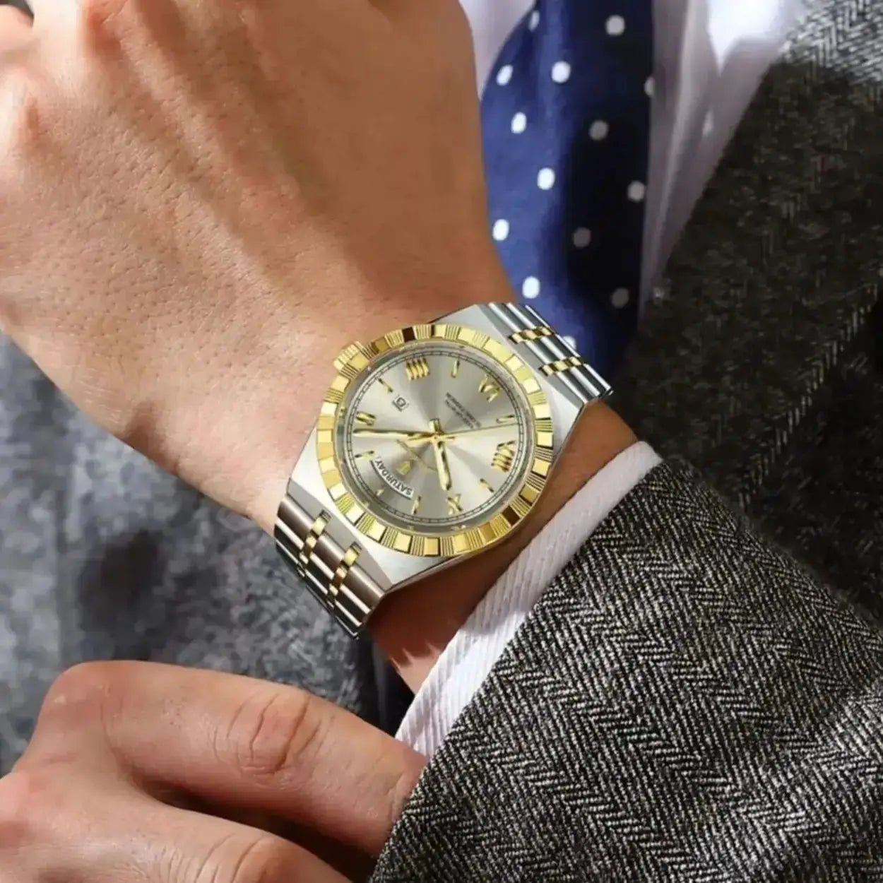 POEDAGAR men's two-tone stainless steel wristwatch with gold bezel, silver dial and date window