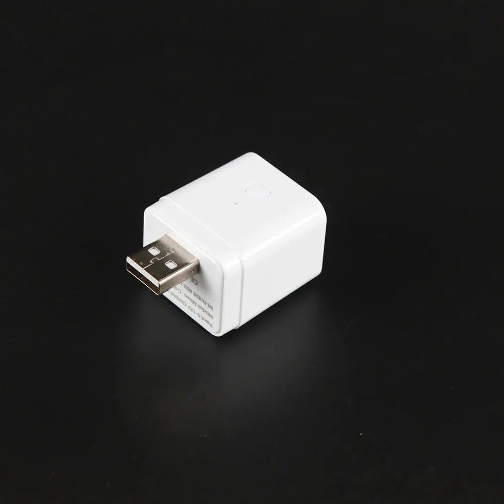 Simples Market white USB power adaptor, compact cube with USB-A plug