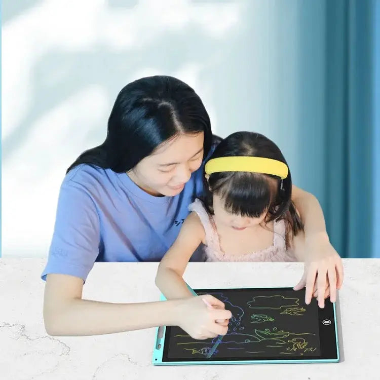 Simples Market drawing tablet LCD writing board with turquoise frame; child doodling with stylus.