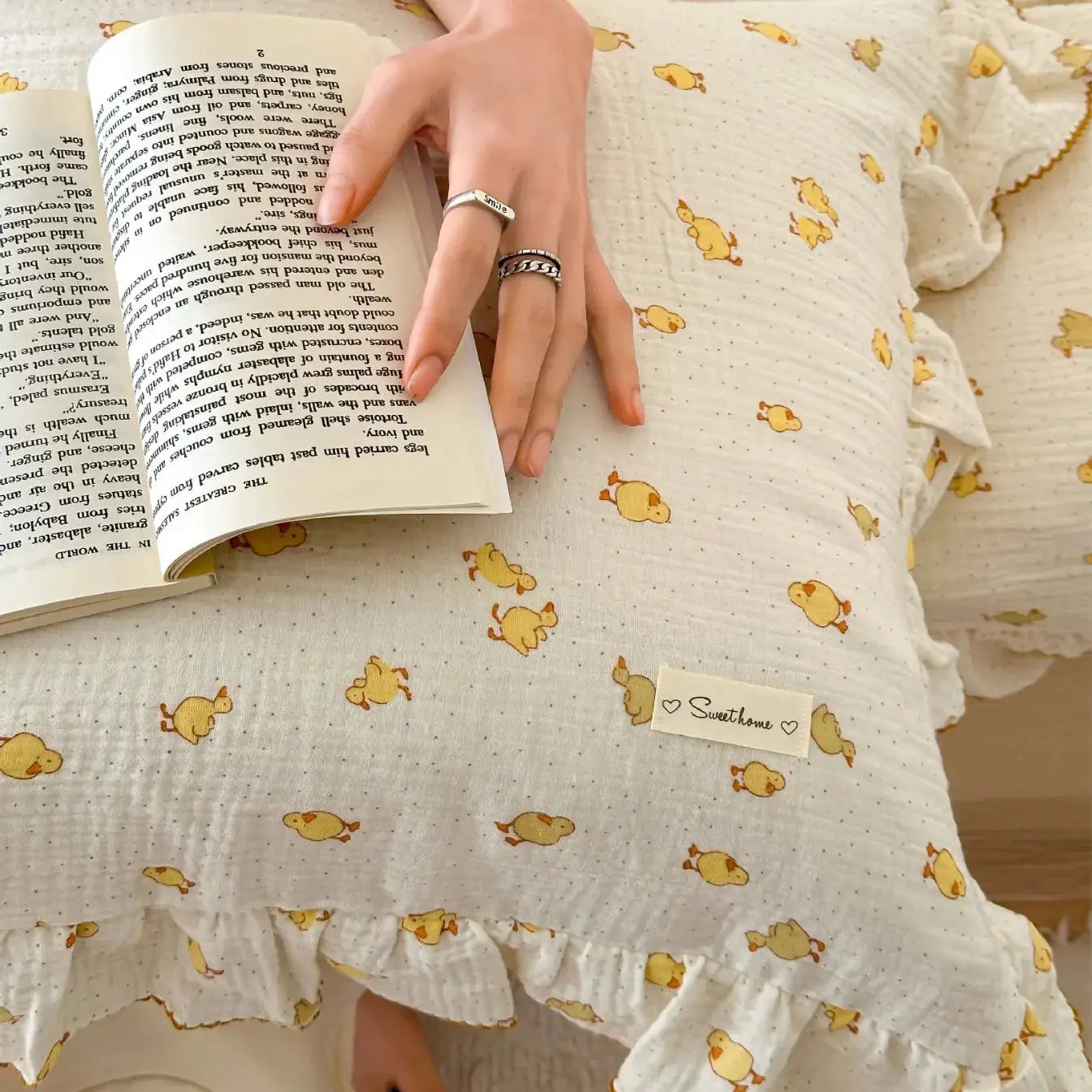 Simples Market INS Princess 3-piece gauze cotton bedding set with ruffle edge, off-white with small yellow duck print