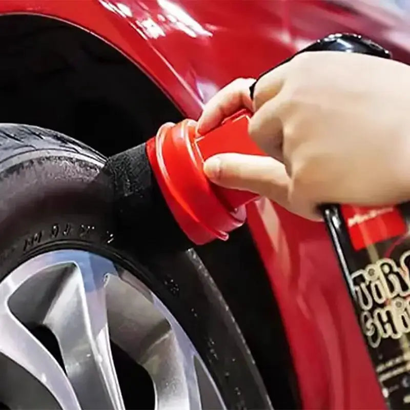 Curved tire sponge brush with red cover by Simples Market for wheel cleaning