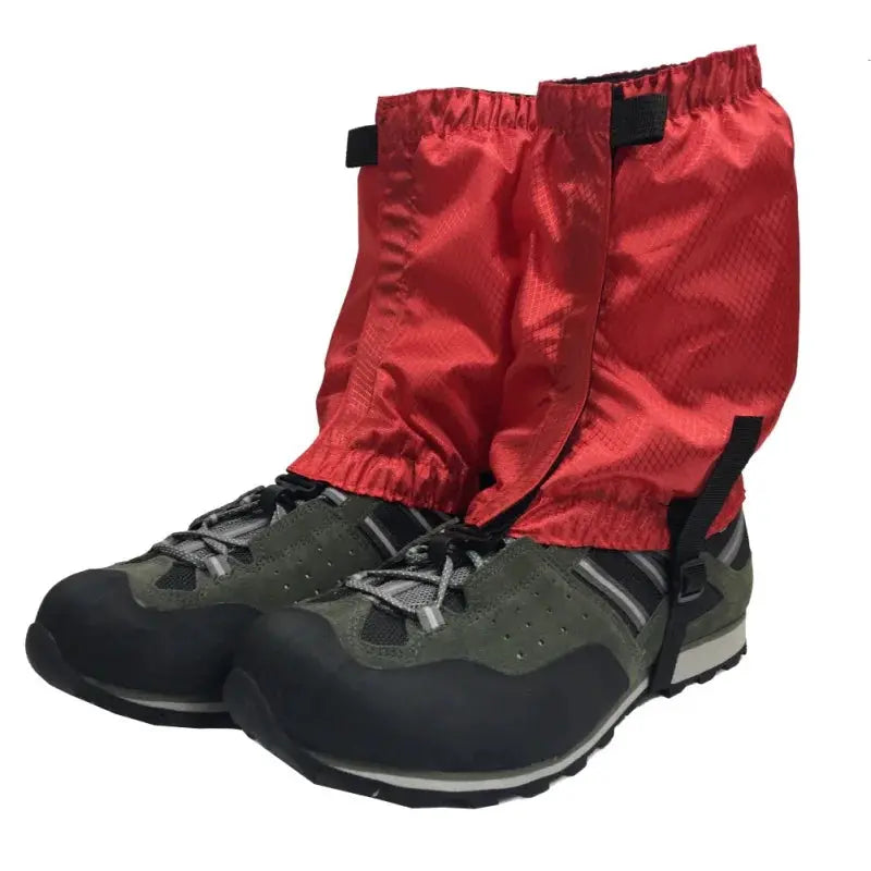 Leg gaiters by Simples Market; red waterproof protective leg covers for hiking, trekking, skiing