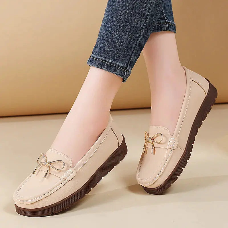 StrideWell Autumn Leather Slip On Flats For Women Comfortable Round Toe Low Heel Travel Work Everyday