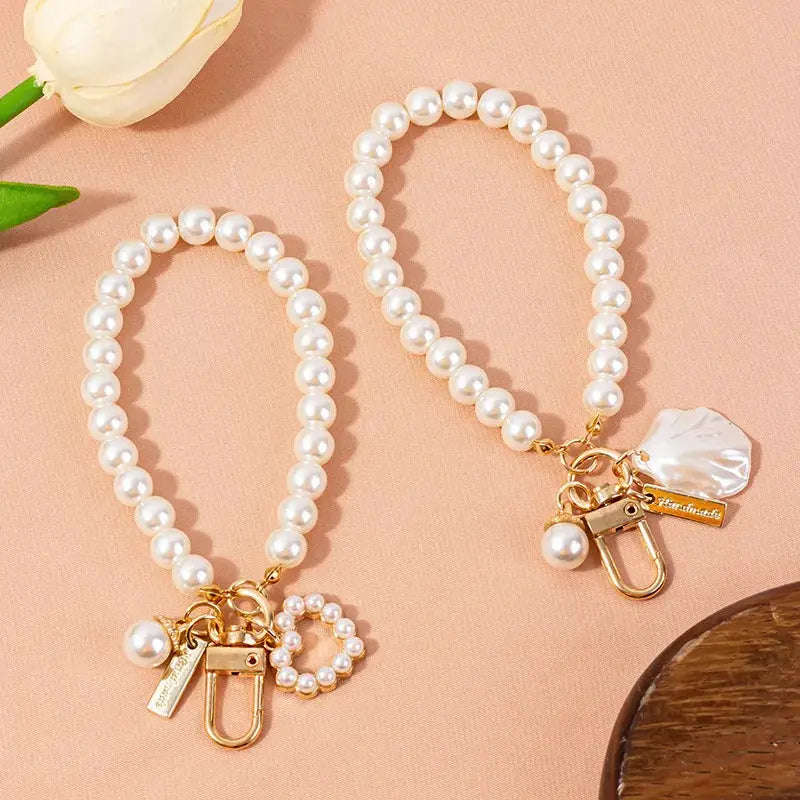 Cute Pearl Keychain For Women And Girls Shiny Pearl Bead Shell Phone Bag Backpack Charm Accessory Car Key Chain Pendant