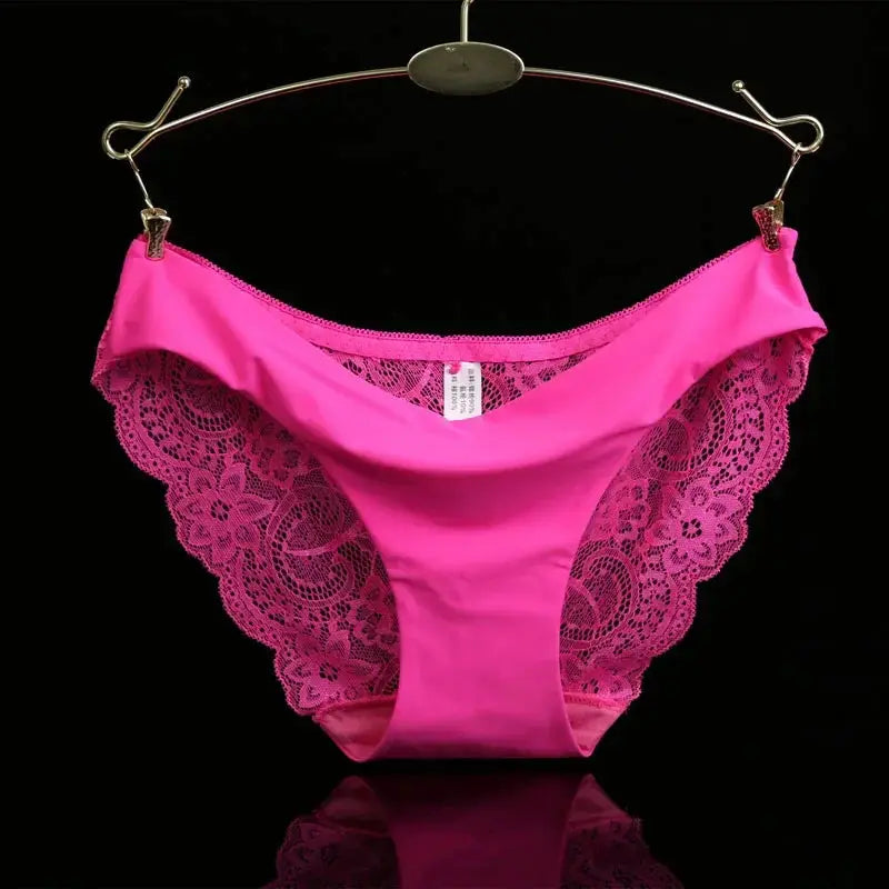 Pink lace low-rise panties by Simples Market on hanger