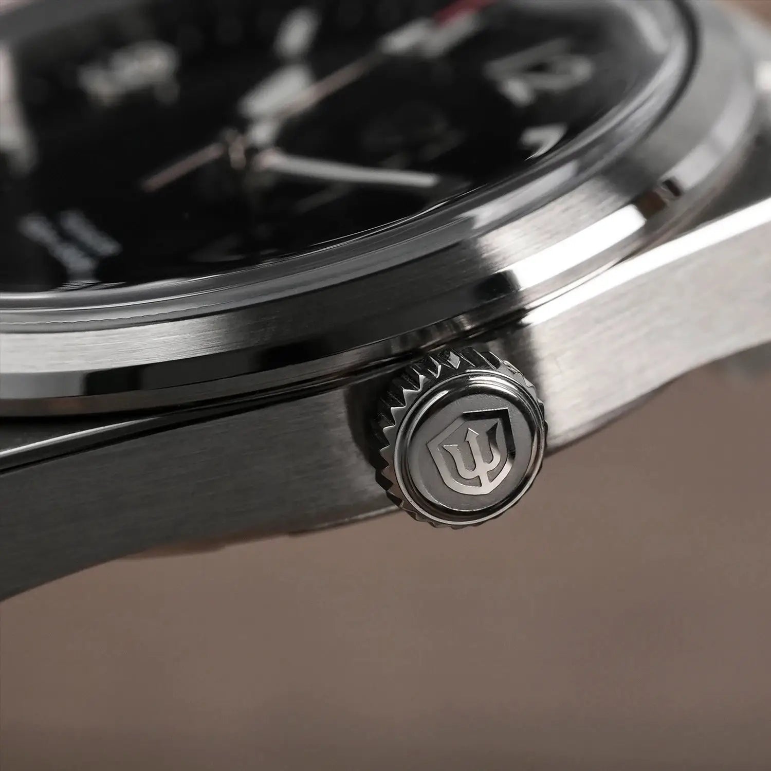 Watchdives WD1960S V2 stainless steel wristwatch with black dial and crown logo
