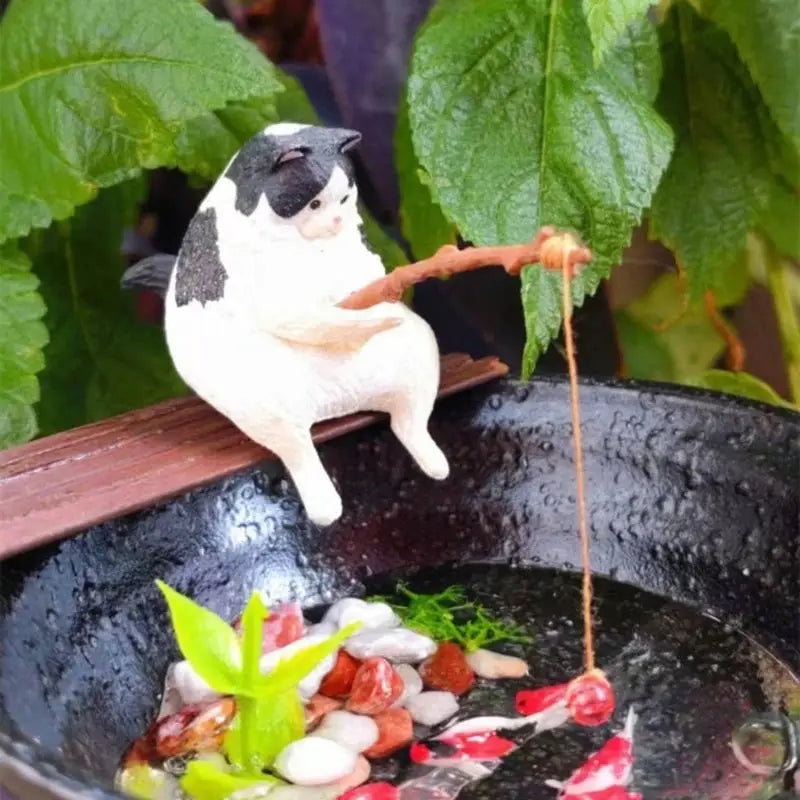Cartoon Fishing Ornament Resin Figure For Aquarium Landscaping Decor Home And Office Decoration