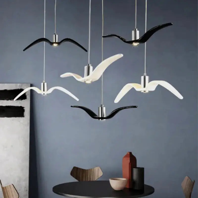 Simples Market Seagull pendant lamps set of five; black and white LED bird chandeliers for bar or kitchen