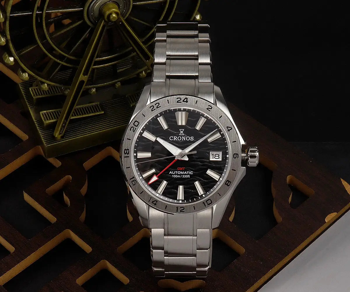Cronos GS 39mm stainless steel GMT automatic men's watch with birch-pattern black dial, date window, brushed bracelet