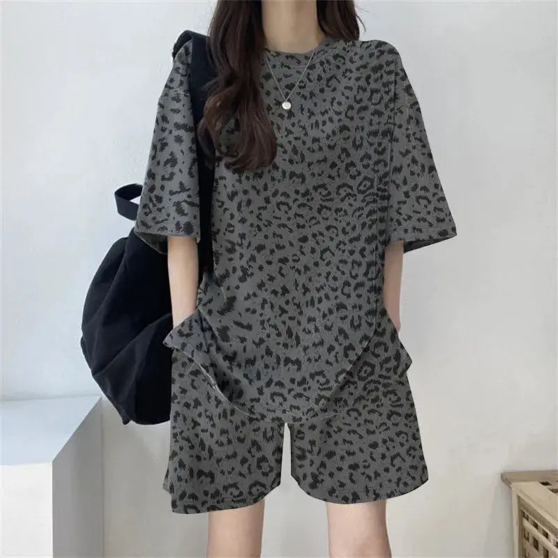 Women Tie Dye T Shirt And Wide Leg Shorts Set With Pockets Plus Size