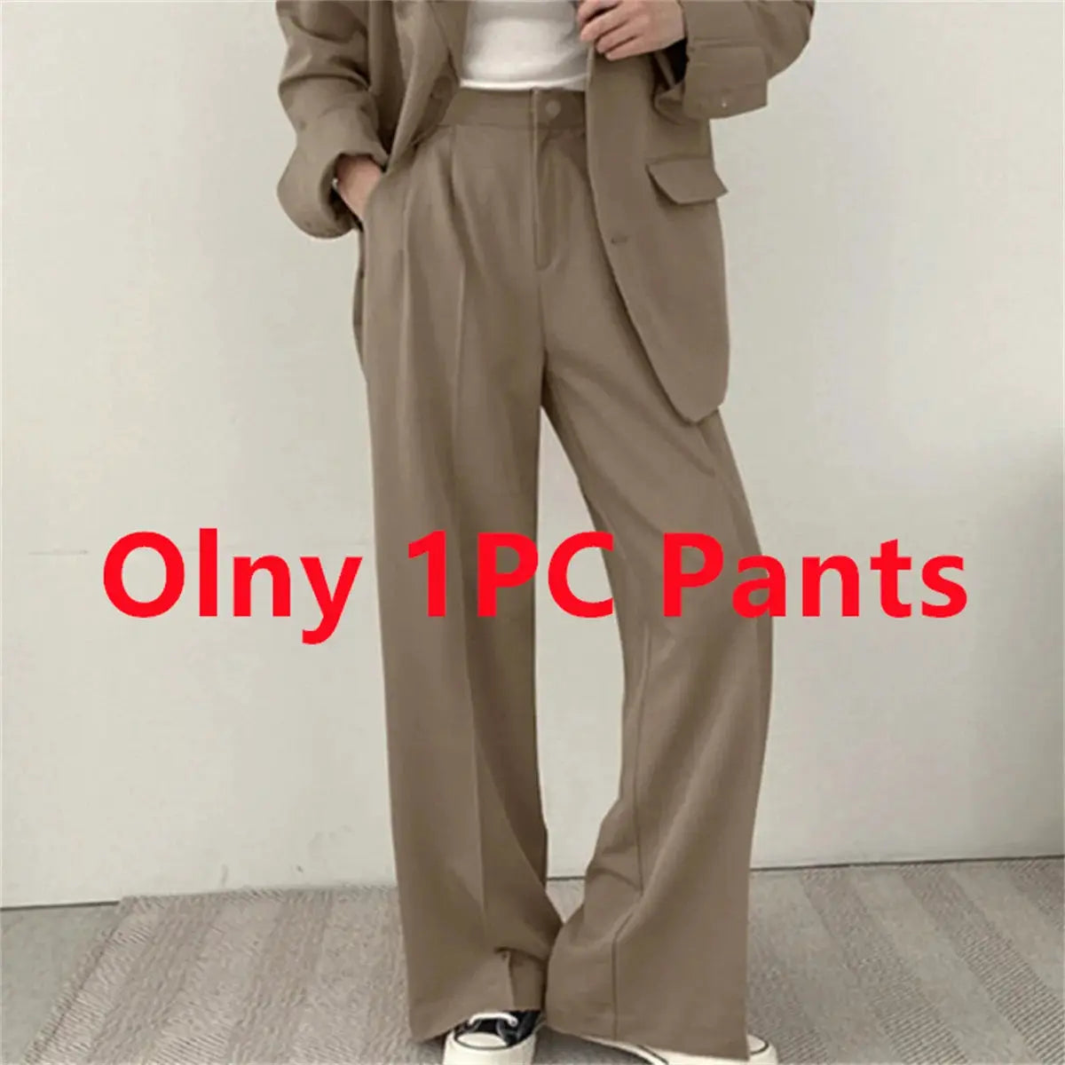 Women's taupe blazer and wide-leg pants suit set, office-ready by Simples Market