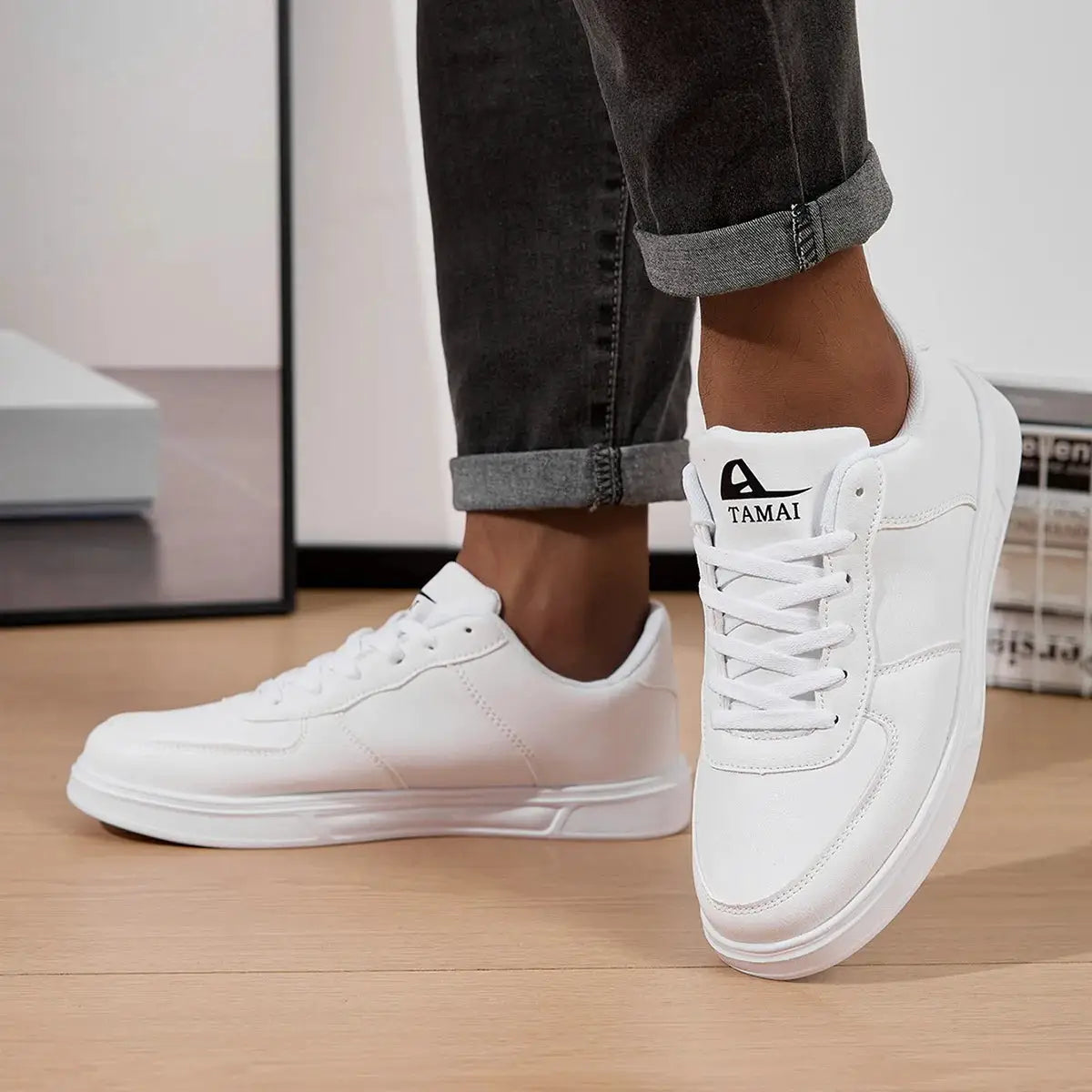 Tamai white leather men’s sneakers, breathable casual skate shoes for walking and running.