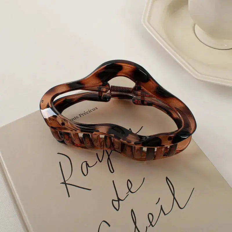 LuxeCrab Irregular Hollow Out Hair Clips Large Tortoiseshell Crab Barrettes for Women and Girls