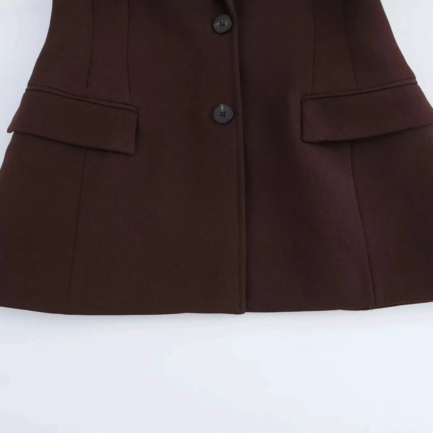 KONDALA brown blazer with button front and pocket flap details, Simples Market