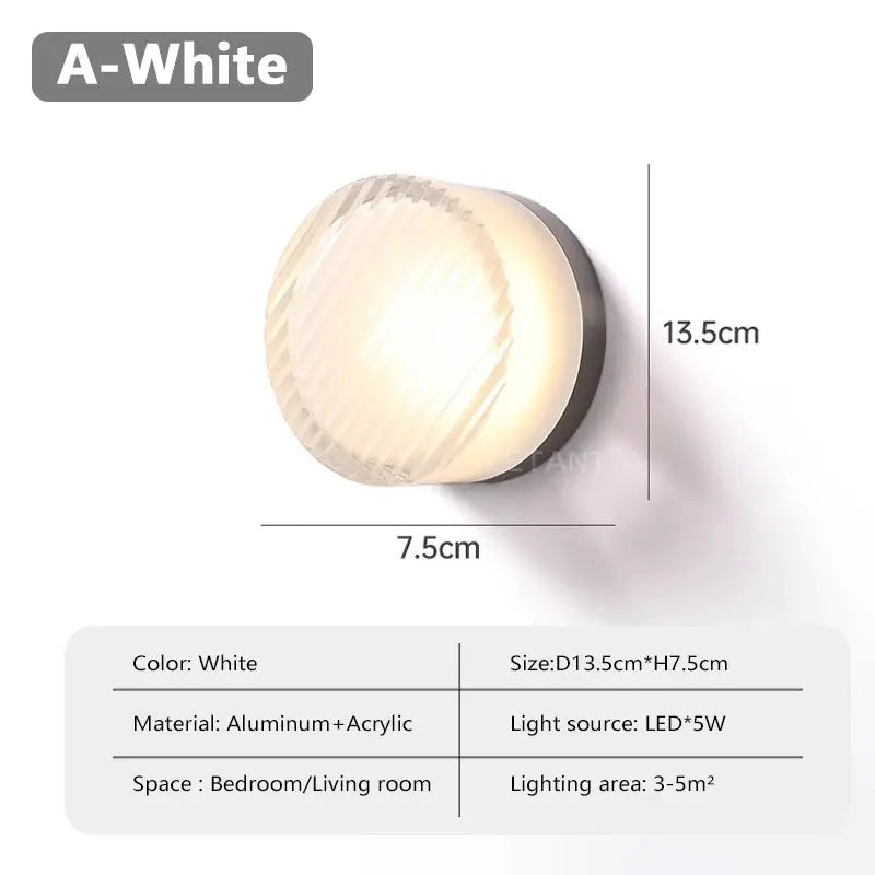 Simples Market round white LED wall lamp, aluminum + acrylic, 13.5cm diameter x 7.5cm, 5W LED.