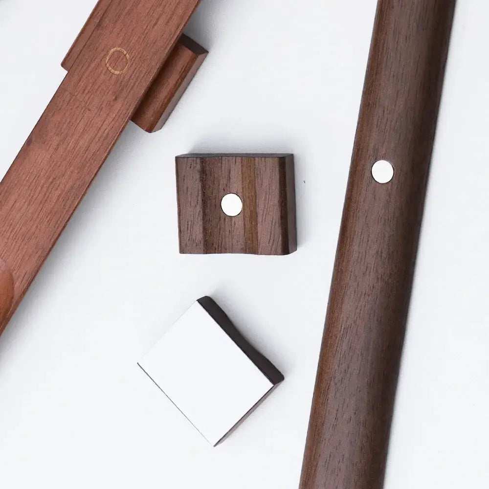 Shoe horn set from Simples Market; premium beech wood, 55cm long handle with magnetic base