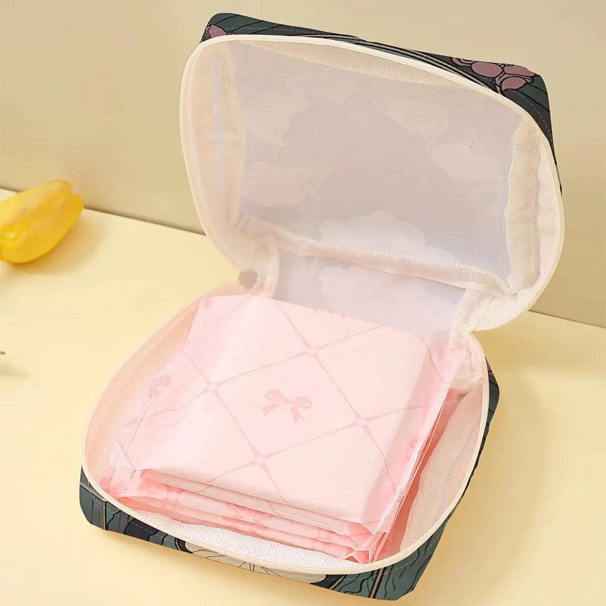 PurrPattern Cat Pattern Sanitary Napkin Storage Bag Lightweight Portable Travel Friendly Case