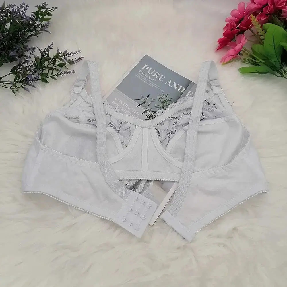 Wire-free lace bra by Simples Market, white unlined with adjustable straps