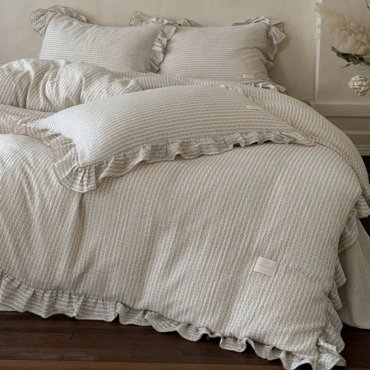 INS Princess gauze bedding set, 3-piece in pale gray with ruffle-edge pillowcases and duvet cover