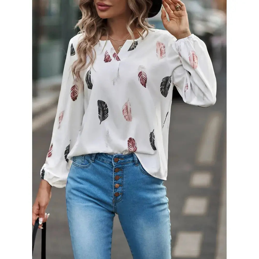 Women's white feather-pattern chiffon blouse with long puff sleeves, Simples Market.