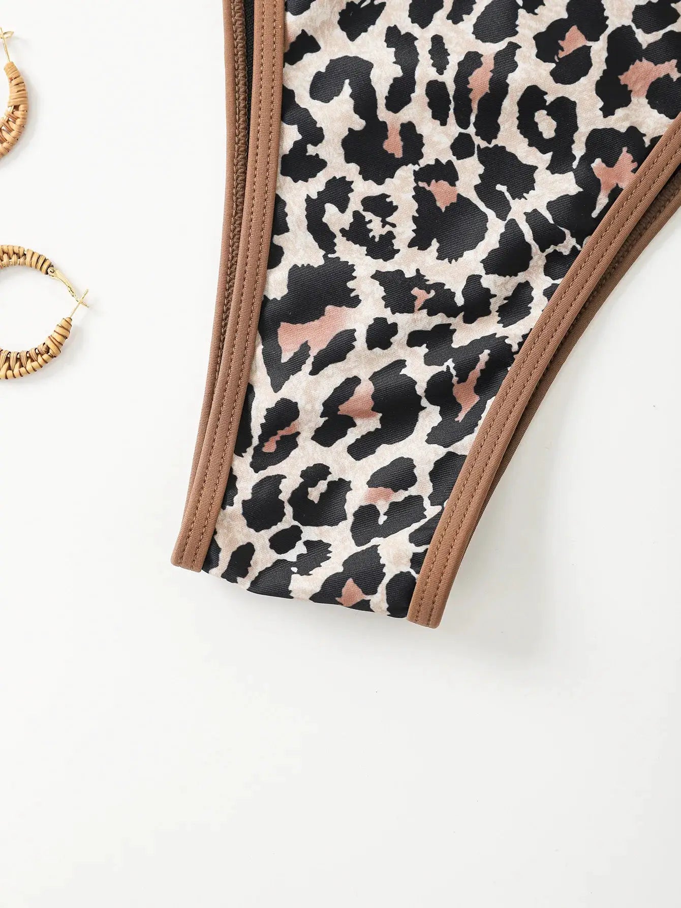 Triangle bikini set in leopard print with brown trim by Simples Market