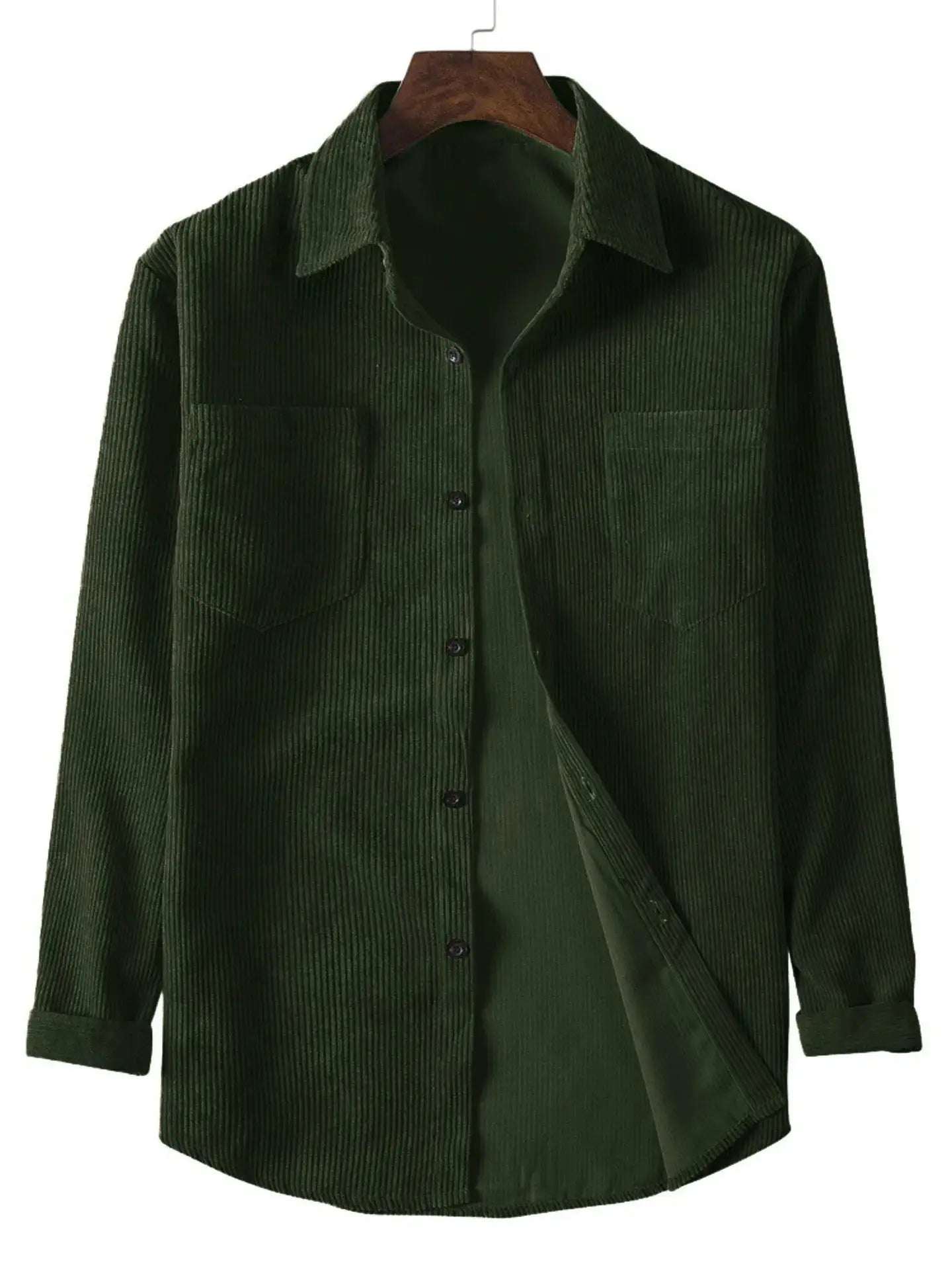 Men's casual long-sleeved corduroy shirt in green by Simples Market with front pockets.