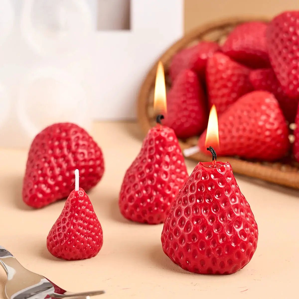 3D Strawberry Aromatherapy Candle Silicone Mold DIY Handmade Romantic Scented For Valentines Day Party Home Decor Gift - Simples Market
