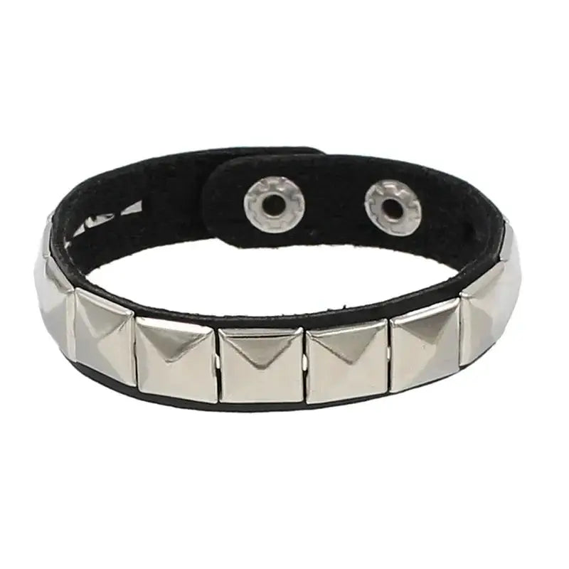 Punk Fashion Black Leather Cuff Bracelet with Metal Rivets and Studs for Men and Women Rock Gothic Jewelry 2024