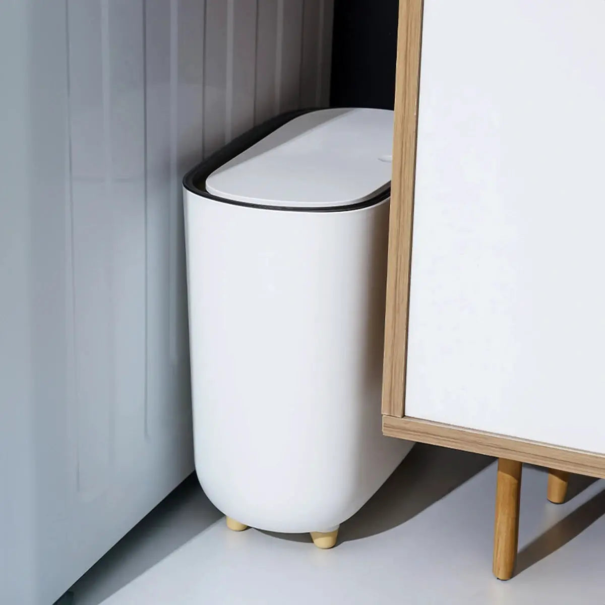 Narrow press-ring bathroom trash can with lid, white plastic by Simples Market
