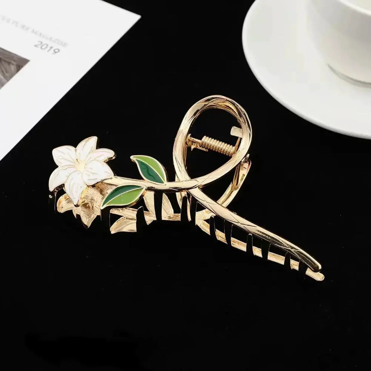 Glamora Metal Hair Claw With Gold Flower Design For Secure Ponytails And Elegant Updos