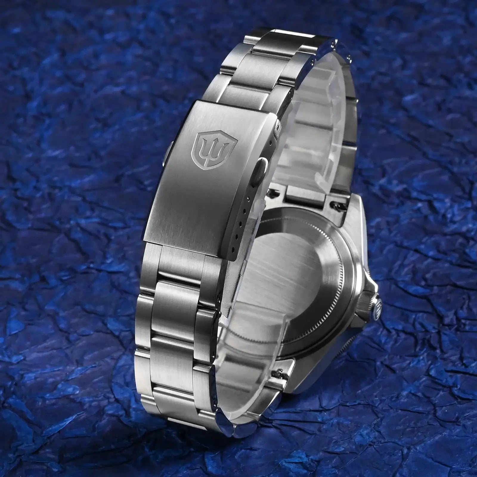 Watchdives WD1969 Pro stainless steel watch with metal bracelet and deployment clasp, logo on clasp