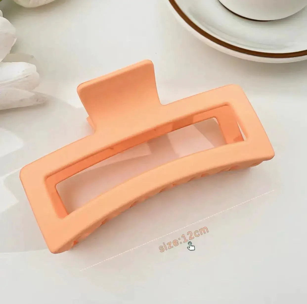 Korean Large Solid Hair Claw Clip Elegant Barrette With Geometric Romantic Design For Women Secure All Hair Types