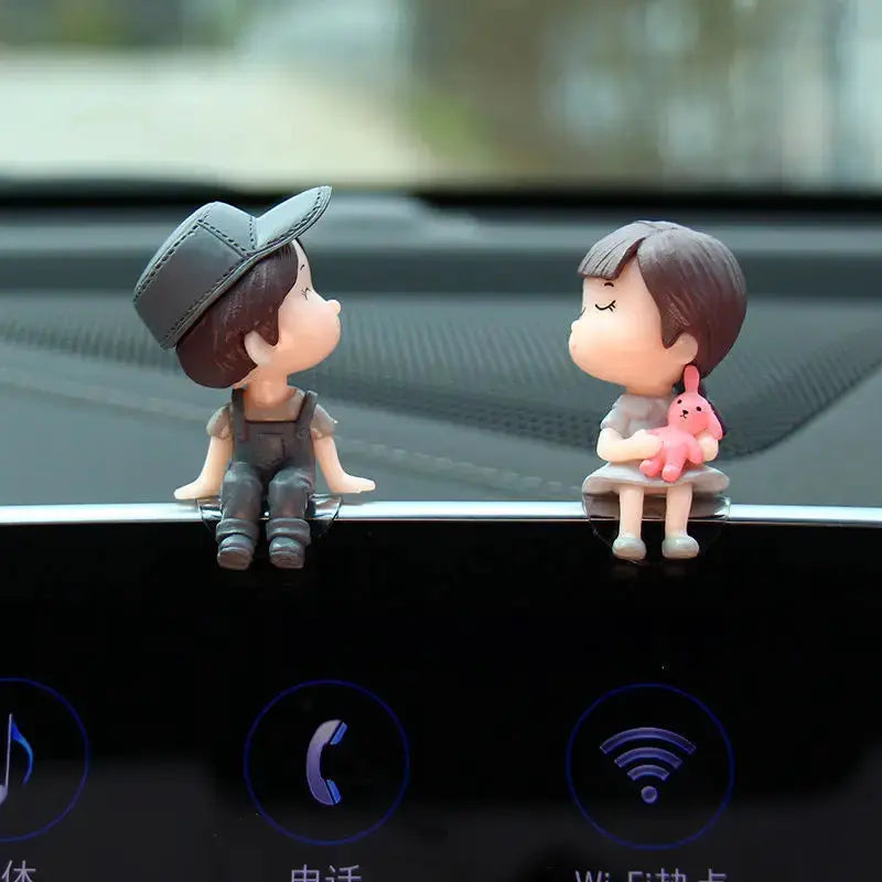 Car dashboard figurines set: two cute cartoon couple figurines (gray outfits), girl with pink plush, Simples Market