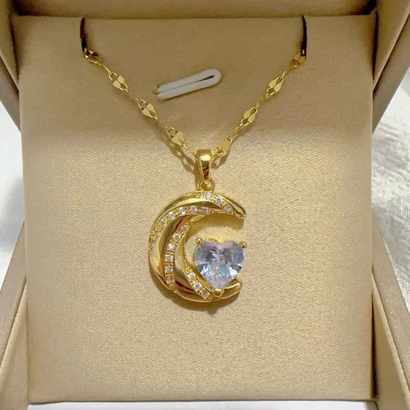 Heart Shaped Pendant Necklace Hollow Design Rhinestone Zinc Alloy for Women Gift for Best Friends Mothers Day Party Wear