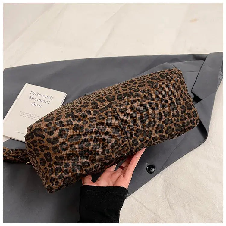 Leopard print shoulder bag by Simples Market, large-capacity soft textile crossbody for commute