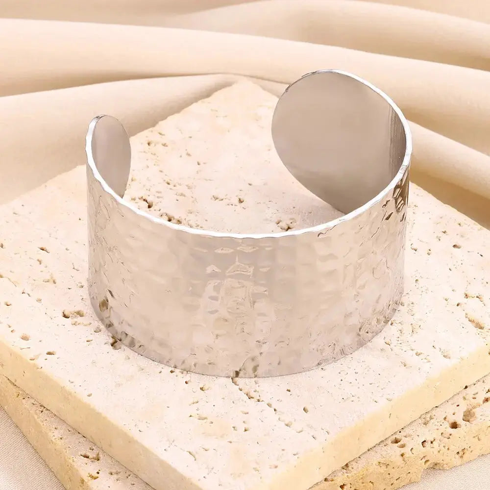 Exquisite Classic Bump Pattern Open Bangle Cuff Bracelet For Women Gold Color Stainless Steel Hand Ornament Gift