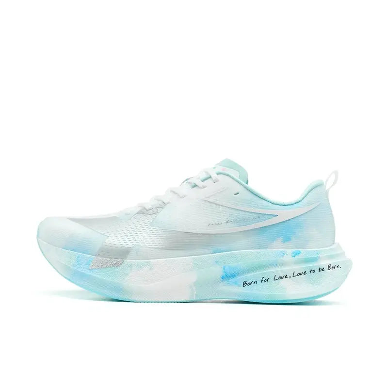 XTEP 2000km PRO men's running shoes by Simples Market, light blue and white lightweight athletic sneakers