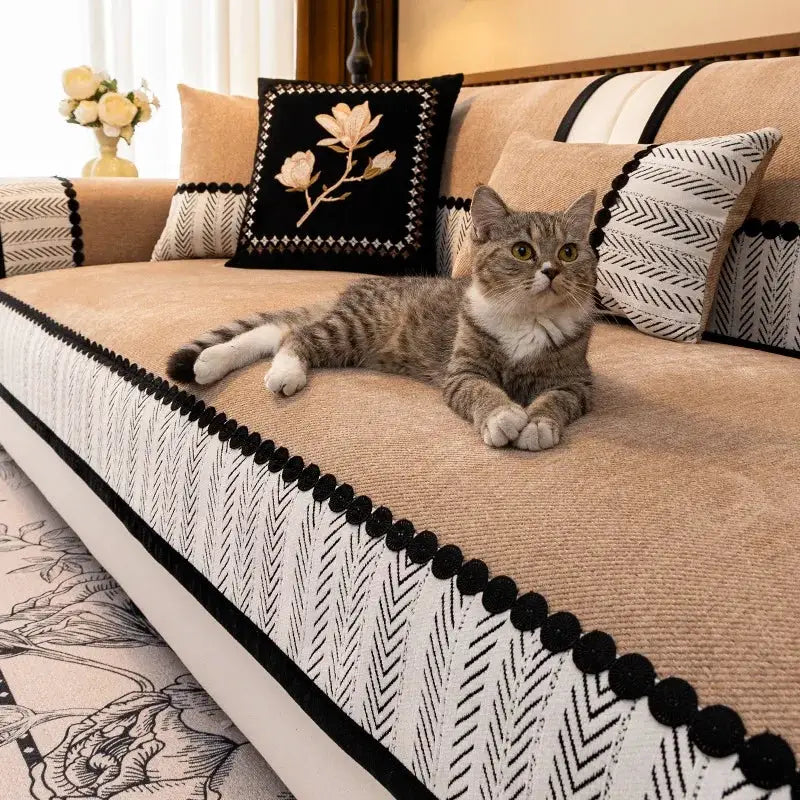 Simples Market sofa cover with contrast hem, twill chenille in beige with black trim