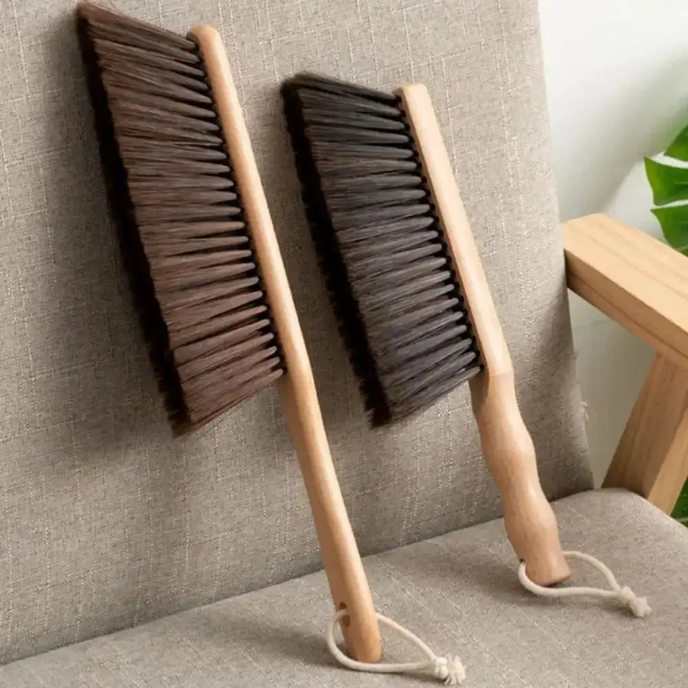 Simples Market 2-piece natural wood bristle brush set with hanging loops and dark bristles