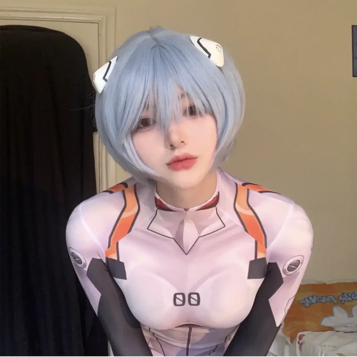 Rei Ayanami cosplay wig, short blue heat-resistant synthetic hair with wig cap