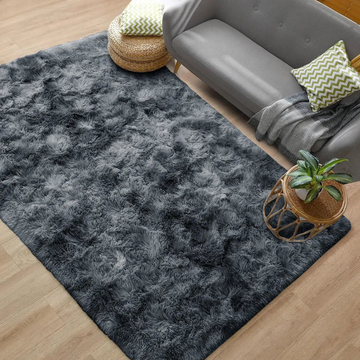 Simples Market tie-dyed dark gray shag rug; plush, non-slip, washable floor mat for living room