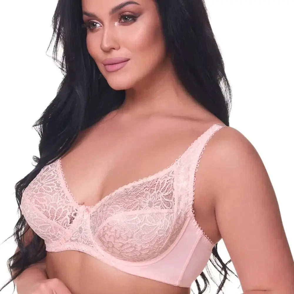 Plus size lace bra by Simples Market in blush pink